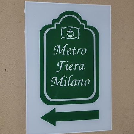 פרו Affittacamere Metro Fiera מראה חיצוני תמונה